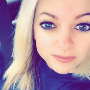 Meet your Posher, Kelley